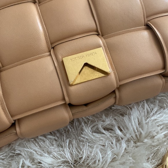 ✨Bottega Veneta cassette bag in the color Almond ✨ - Picture 3 of 7